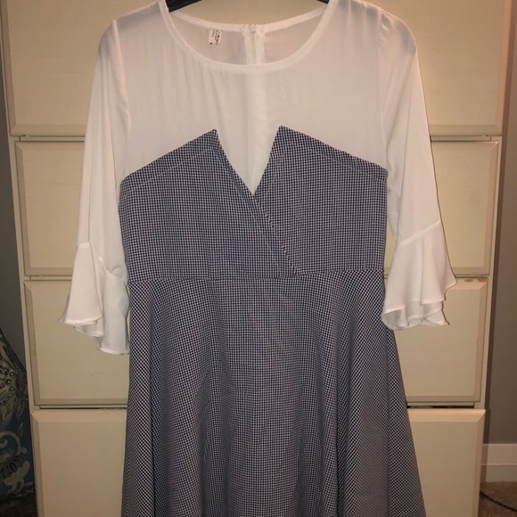 Dress - Picture 1 of 2